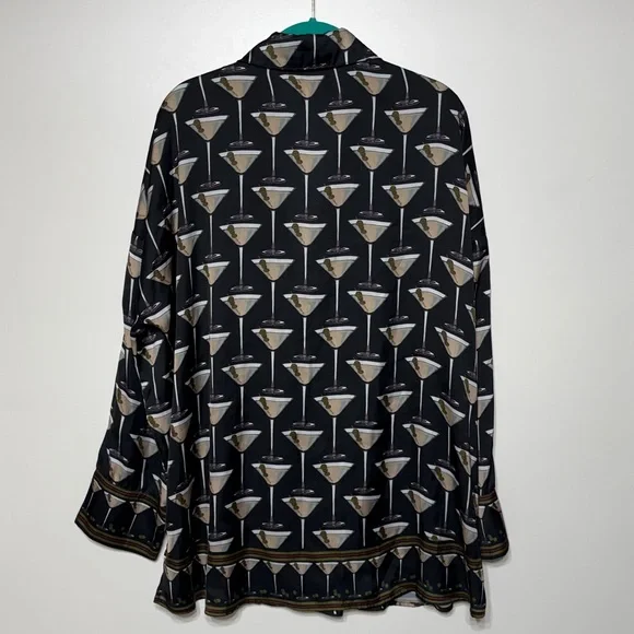 Show Me Your Mumu Overslept Pj Set in the Extra Dirty Martini Silky Print - Picture 4 of 17